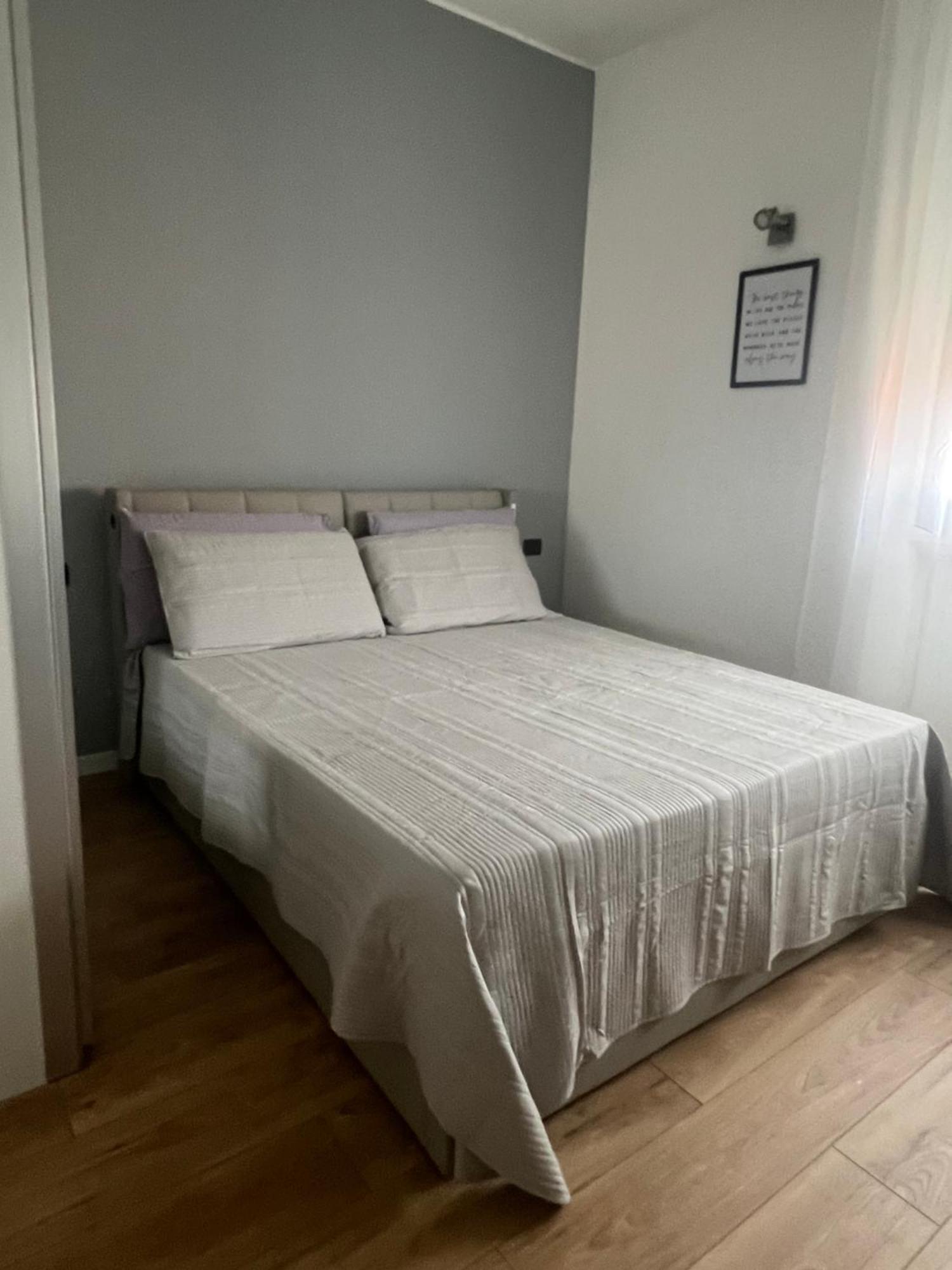 Aparthotel Monolocale Ovidio Mediolan Zewnętrze zdjęcie